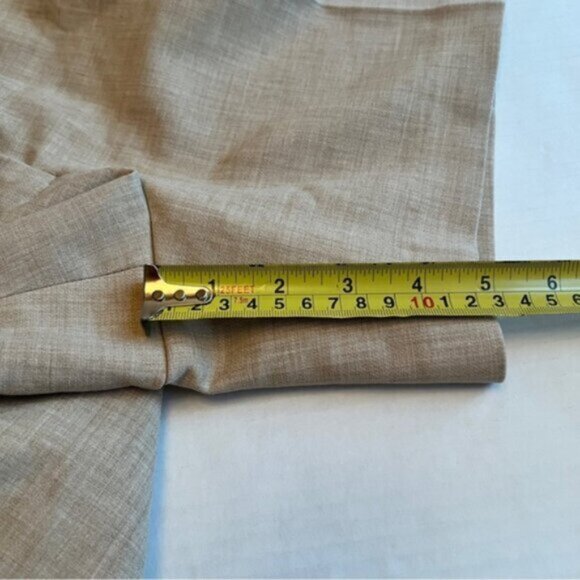 Aritzia Wilfred *  BNWOT  The Effortless Short™ 5" size 10 - Picture 8 of 12